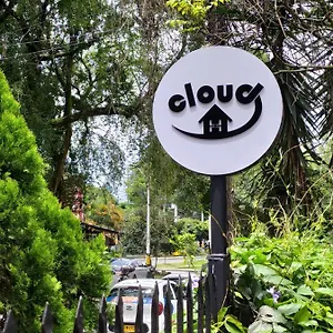 Cloud9 Ostello
