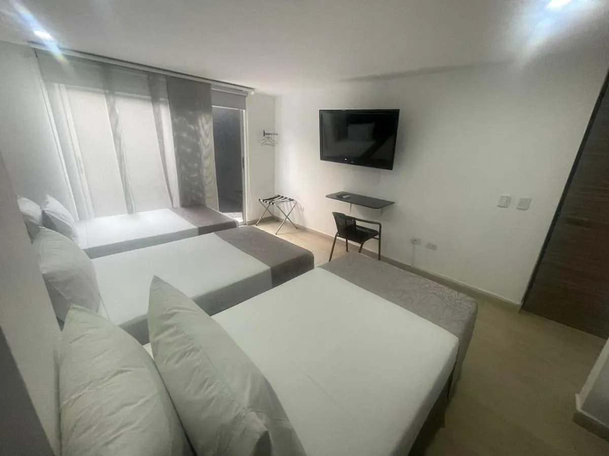 Element Hotel Medellín 3*,