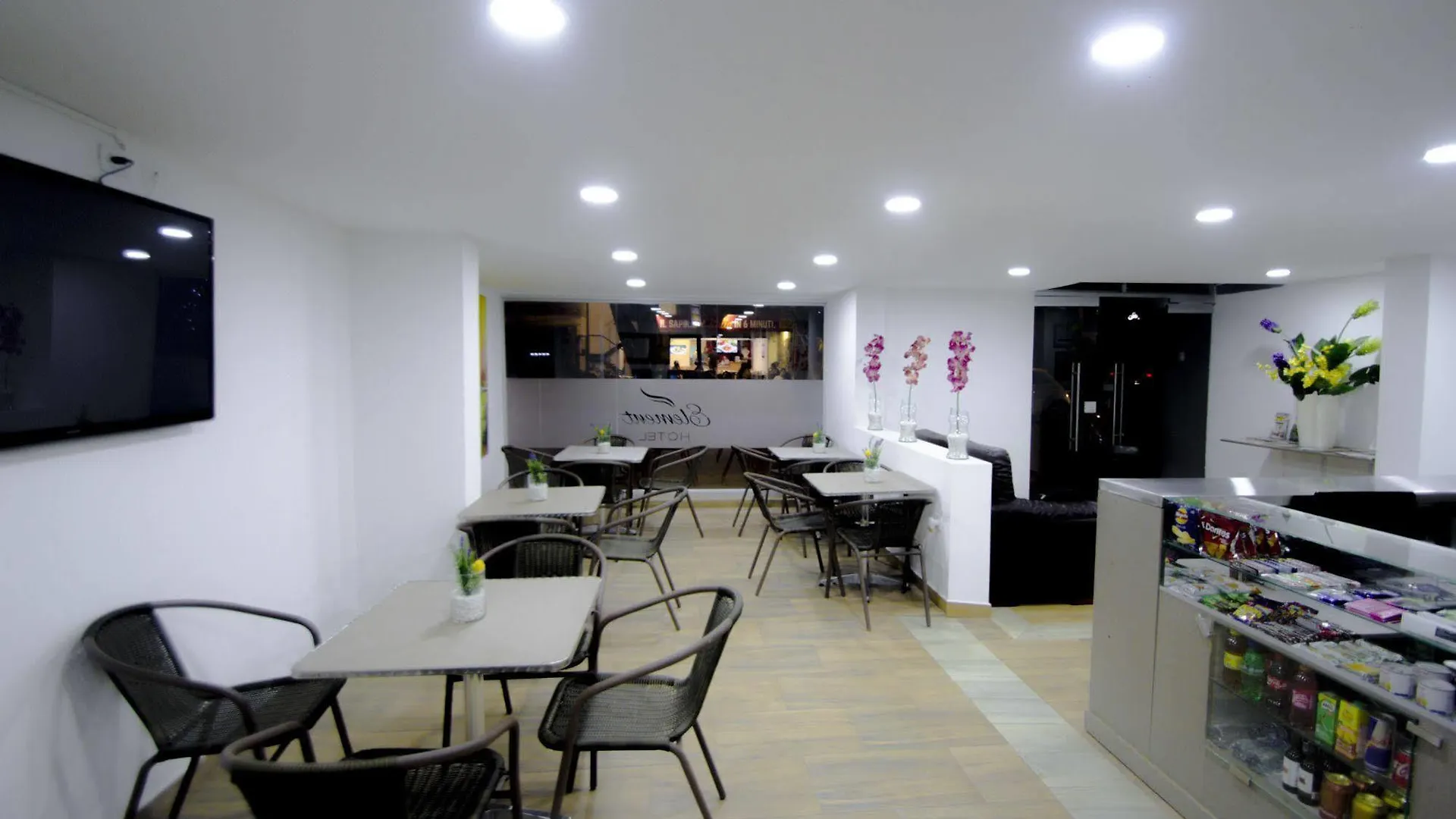 Element Hotel Medellín